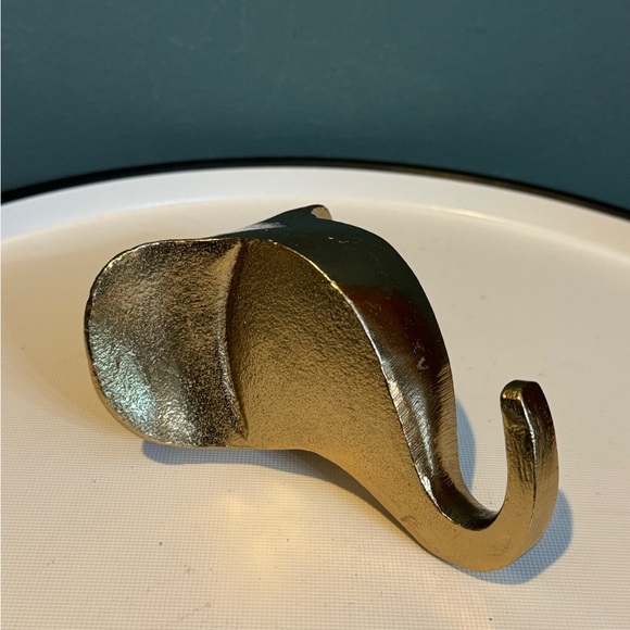 GOLD ELEPHANT wall hook chunky minimalist textured metallic decor Trunk Up - Picture 1 of 7